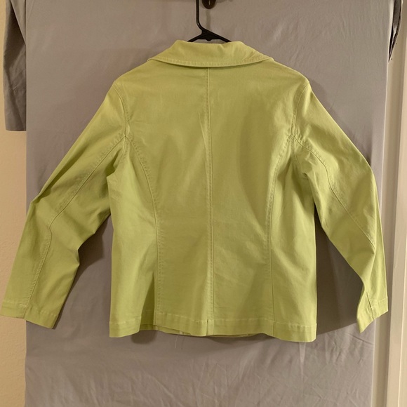 Jacket - Picture 5 of 6